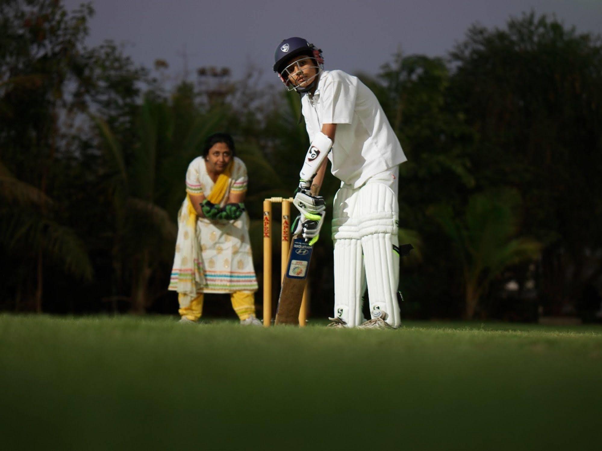 Palm Green Club Resort Jetalpur Esterno foto